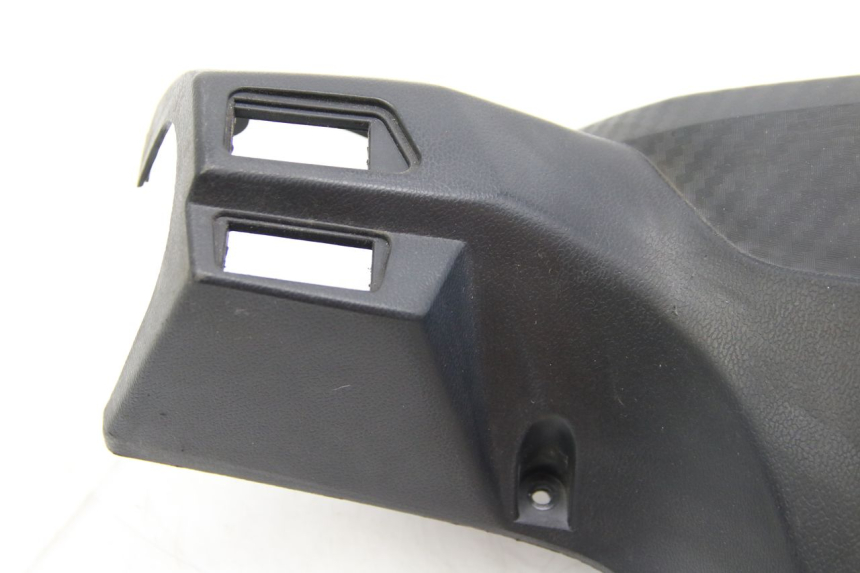 photo de OSŁONA KIEROWNICY TYLNA RED ELECTRIC RED E PRO 1 (2017 - 2019) - Stan powierzchni