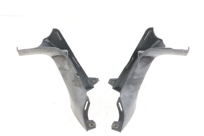 photo de OSŁONA TYLNEJ KIEROWNICY DAELIM S3 125 (2010 - 2017) - Szczegół części