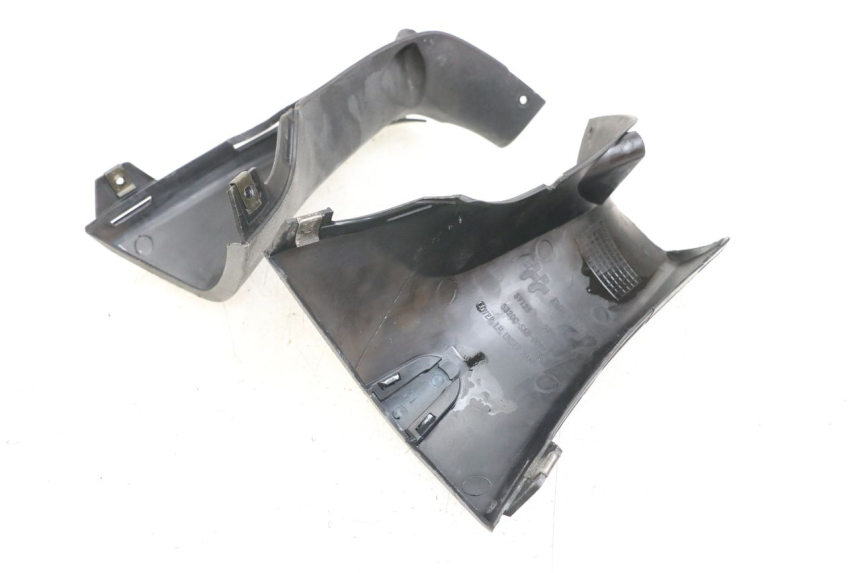 photo de OSŁONA TYLNEJ KIEROWNICY DAELIM S3 125 (2010 - 2017) - Zbliżenie techniczne