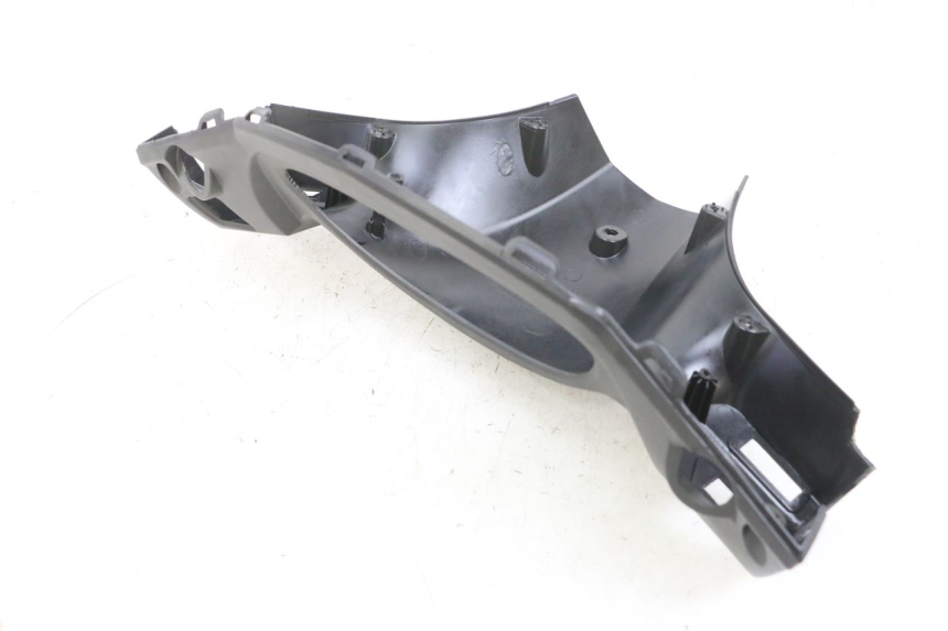 photo de OSŁONA TYLNEJ KIEROWNICY JM MOTORS SANTANA EVO 50 (2024 - 2026) - Szczegół części