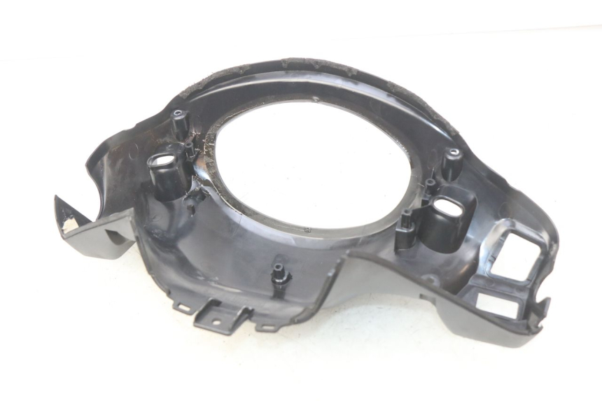 photo de OSŁONA KIEROWNICY TYLNA SUZUKI SIXTEEN 125 (2008 - 2010) - Inny kąt widzenia