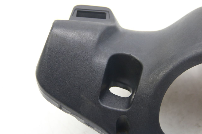 photo de OSŁONA KIEROWNICY TYLNA SUZUKI SIXTEEN 125 (2008 - 2010) - Zoom jakości