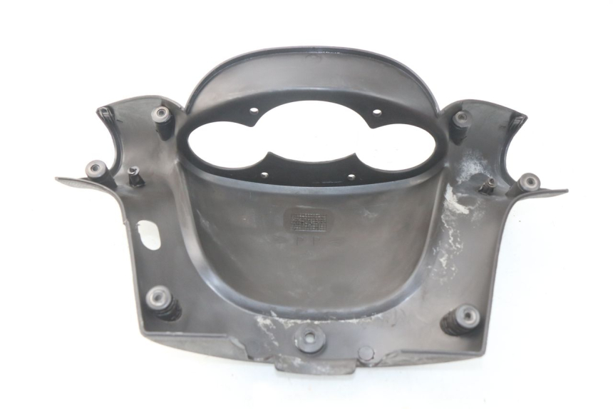 photo de OSŁONA TYLNEJ KIEROWNICY MBK SKYLINER 125 (2004 - 2007) - Inny kąt widzenia