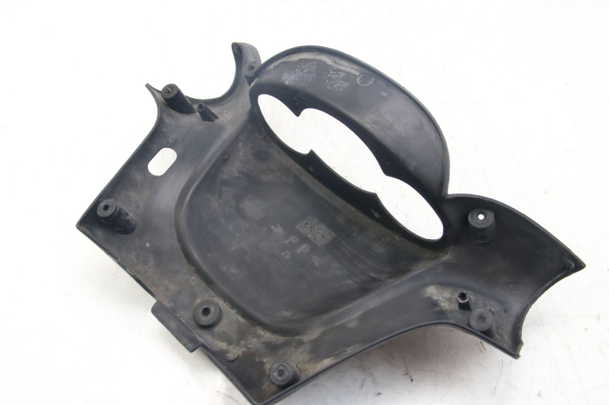 photo de OSŁONA TYLNEJ KIEROWNICY MBK SKYLINER 125 (1998 - 2001) - Inny kąt widzenia