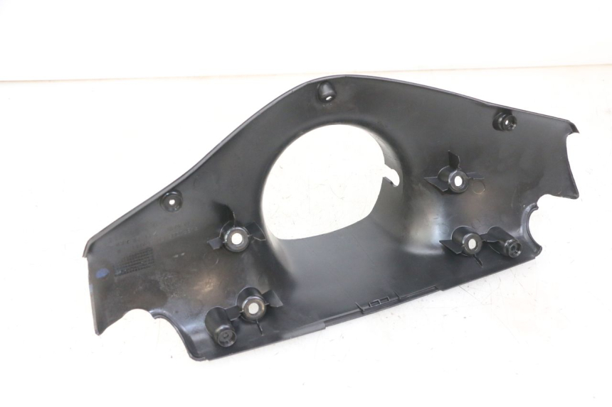 photo de OSŁONA TYLNEJ KIEROWNICY PEUGEOT SPEEDFIGHT 2 LC 50 (2000 - 2009) - Szczegół części