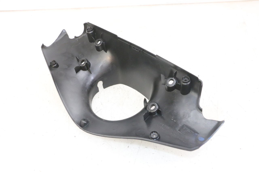 photo de OSŁONA TYLNEJ KIEROWNICY PEUGEOT SPEEDFIGHT 2 LC 50 (2000 - 2009) - Zoom stanu zużycia