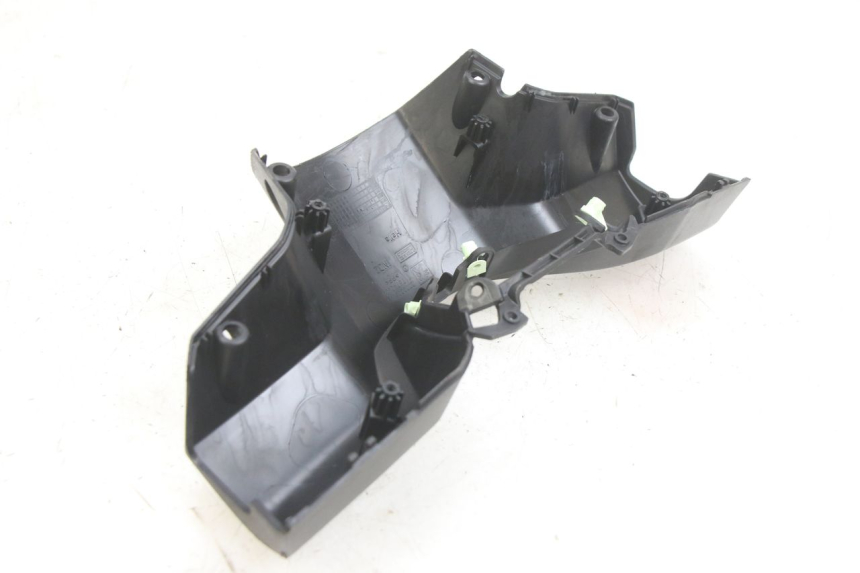 photo de OSŁONA TYLNEJ KIEROWNICY PEUGEOT SPEEDFIGHT 4 4T 50 (2015 - 2020) - Zoom stanu zużycia