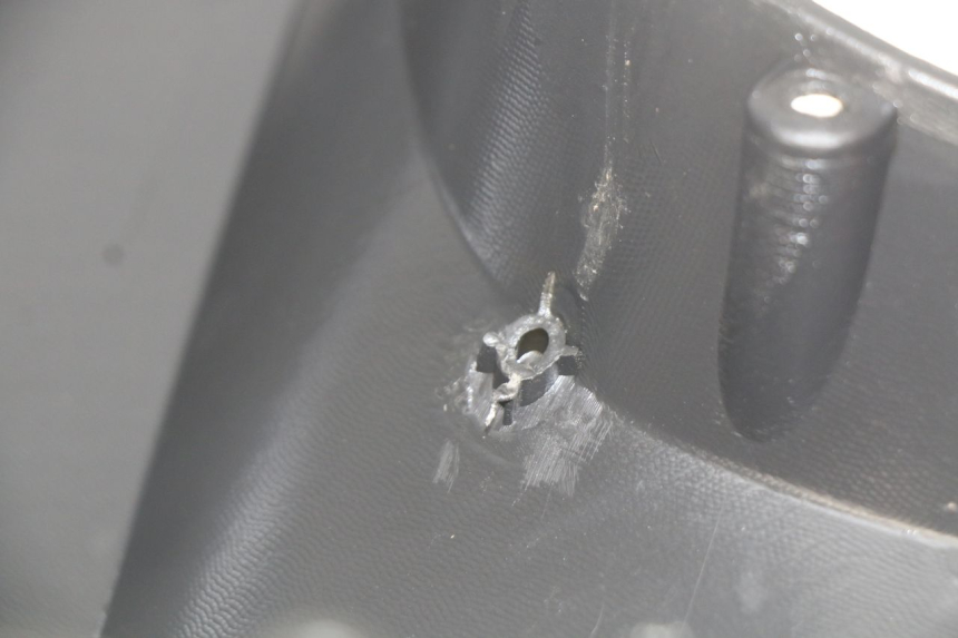 photo de OSŁONA TYLNEJ KIEROWNICY SACHS SPEEDJET 2T 50 (2007 - 2014) - Zbliżenie techniczne