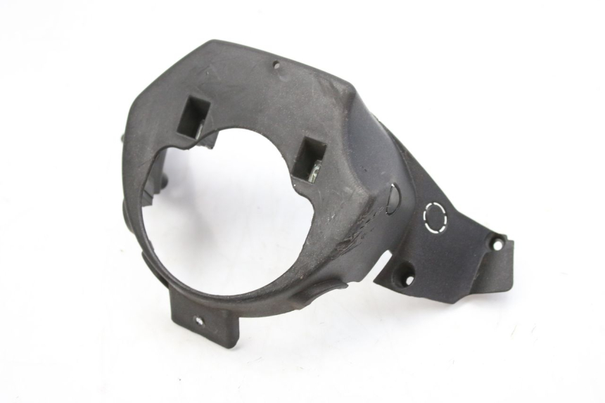 photo de OSŁONA TYLNEJ KIEROWNICY APRILIA SR R 2T LC 50 (2018 - 2021) - Szczegół części