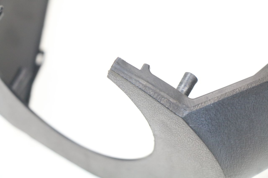 photo de OSŁONA TYLNEJ KIEROWNICY RAZZO STEED 125 (2012 - 2018) - Zbliżenie techniczne