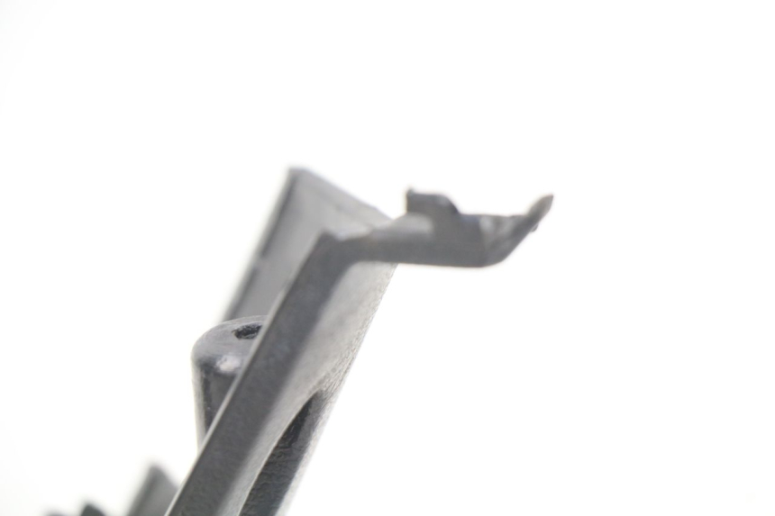 photo de OSŁONA TYLNEJ KIEROWNICY RAZZO STEED 125 (2012 - 2018) - Stan powierzchni