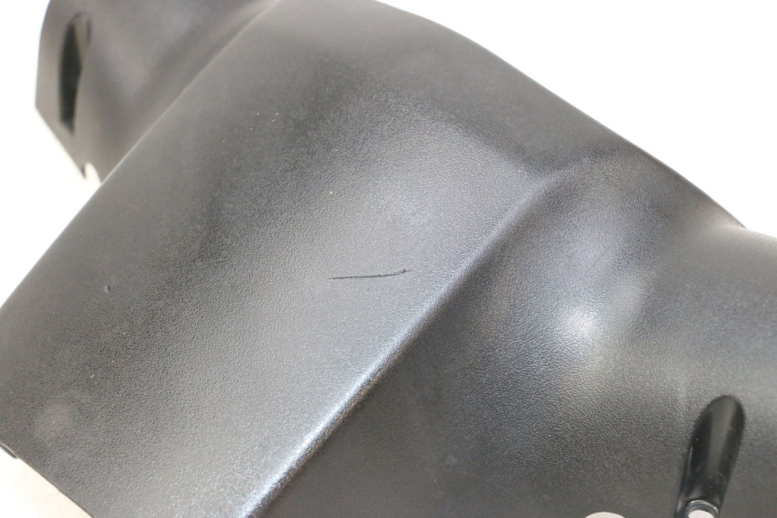 photo de OSŁONA KIEROWNICY TYLNA PEUGEOT STREETZONE I 2T 50 (2018 - 2020) - Zoom stanu zużycia