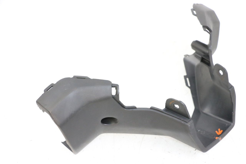 photo de OSŁONA TYLNEJ KIEROWNICY KYMCO SUPER 8 4T 50 (2021 - 2024) - Zbliżenie techniczne