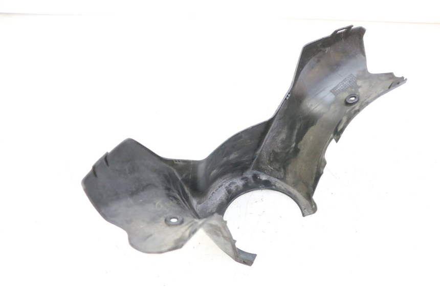 photo de OSŁONA TYLNEJ KIEROWNICY SUZUKI BURGMAN 125 (2015 - 2017) - Szczegół części