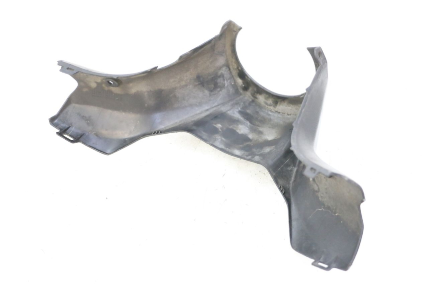 photo de OSŁONA TYLNEJ KIEROWNICY SUZUKI BURGMAN 125 (2015 - 2017) - Inny kąt widzenia