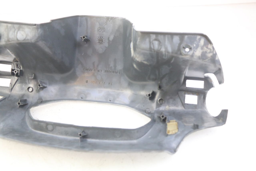 photo de OSŁONA TYLNEJ KIEROWNICY PEUGEOT SV 125 (1991 - 1994) - Szczegół części