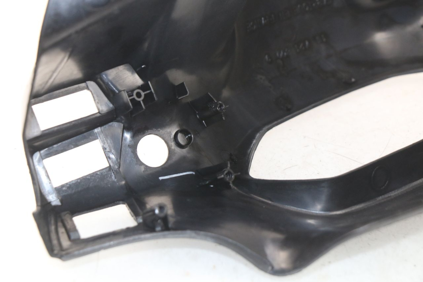 photo de OSŁONA KIEROWNICY TYLNA PEUGEOT SV 50 (1992 - 2004) - Zoom stanu zużycia