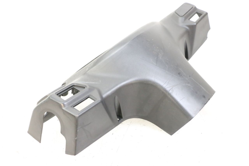 photo de OSŁONA TYLNEJ KIEROWNICY SYM ORBIT III 3 4T 50 (2018 - 2021) - Zbliżenie techniczne