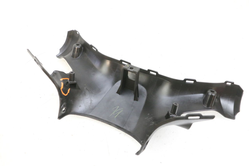 photo de OSŁONA TYLNEJ KIEROWNICY YAMAHA TRICITY 300 (2020 - 2024) - Widok ogólny