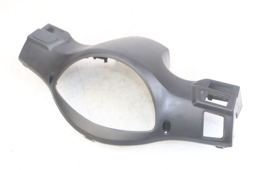 photo de OSŁONA TYLNEJ KIEROWNICY PEUGEOT TWEET 4T 50 (2018 - 2022) - Zoom stanu zużycia