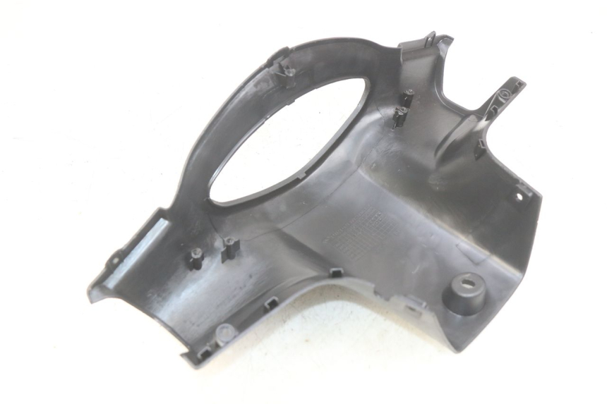 photo de OSŁONA TYLNEJ KIEROWNICY PEUGEOT V-CLIC VCLIC 50 (2007 - 2013) - Inny kąt widzenia