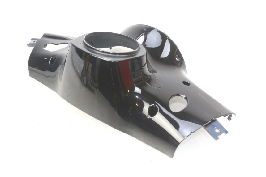 photo de OSŁONA KIEROWNICY TYLNA PIAGGIO VESPA PRIMAVERA 2T 50 (2013 - 2018) - Inny kąt widzenia