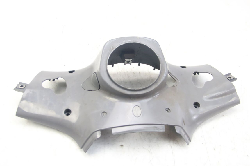 photo de OSŁONA KIEROWNICY TYLNA PIAGGIO VESPA SPRINT 2T 50 (2014 - 2018) - Widok ogólny