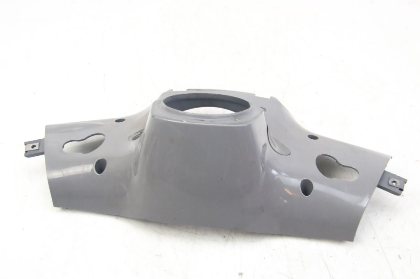 photo de OSŁONA KIEROWNICY TYLNA PIAGGIO VESPA SPRINT 2T 50 (2014 - 2018) - Punkty mocowania