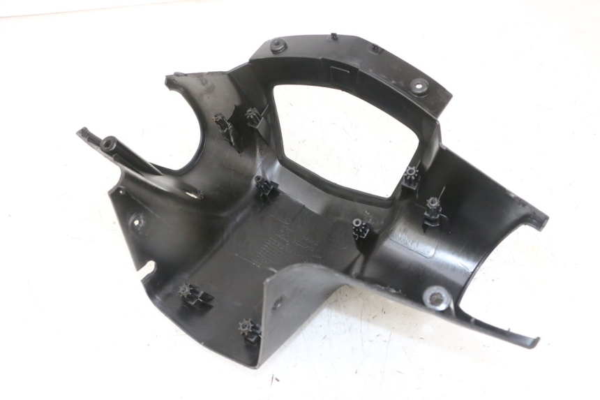 photo de OSŁONA TYLNEJ KIEROWNICY PEUGEOT VIVACITY NEW 4T 50 (2008 - 2017) - Stan powierzchni