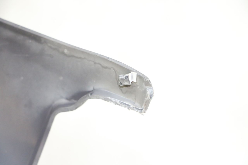 photo de OSŁONA TYLNEJ KIEROWNICY PEUGEOT VIVACITY 100 (1999 - 2008) - Zoom stanu zużycia