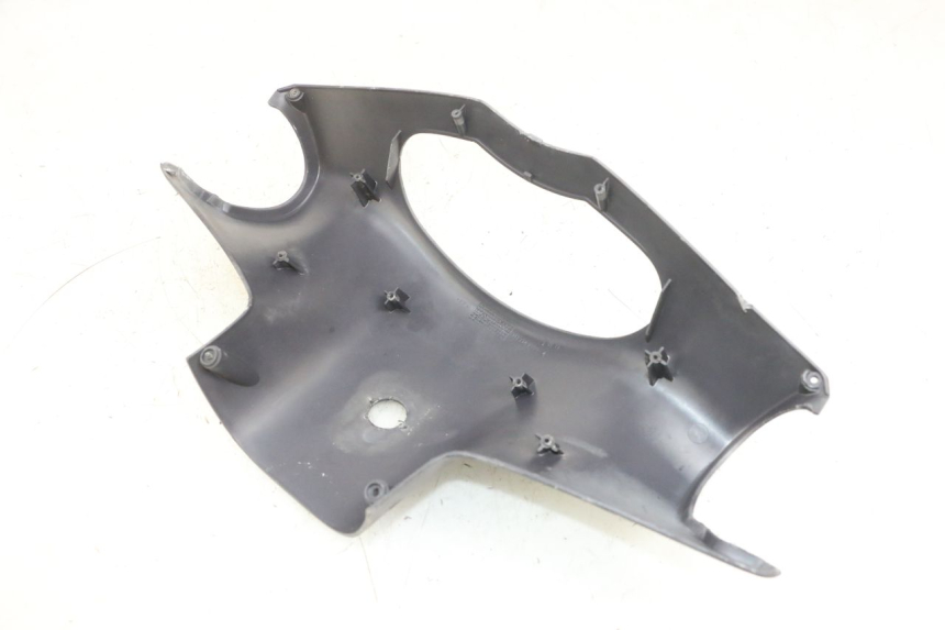 photo de OSŁONA TYLNEJ KIEROWNICY PEUGEOT VIVACITY 100 (1999 - 2008) - Zbliżenie techniczne