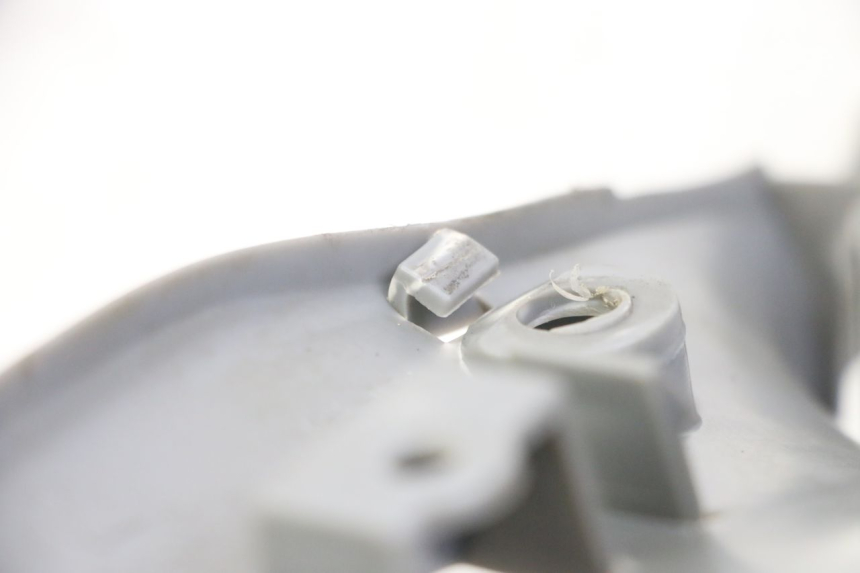 photo de OSŁONA TYLNEJ KIEROWNICY YAMAHA WHY 50 (1998 - 2000) - Zbliżenie techniczne