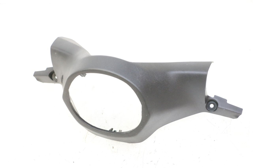 photo de OSŁONA TYLNEJ KIEROWNICY YAMAHA XMAX X-MAX 125 (2021 - 2025) - Szczegół części