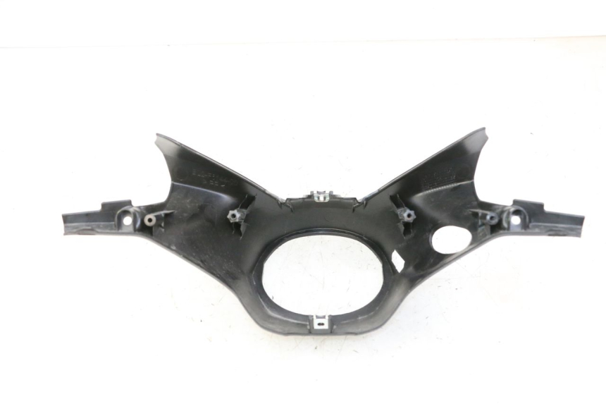 photo de OSŁONA TYLNEJ KIEROWNICY YAMAHA XMAX X-MAX 125 (2021 - 2025) - Zbliżenie techniczne