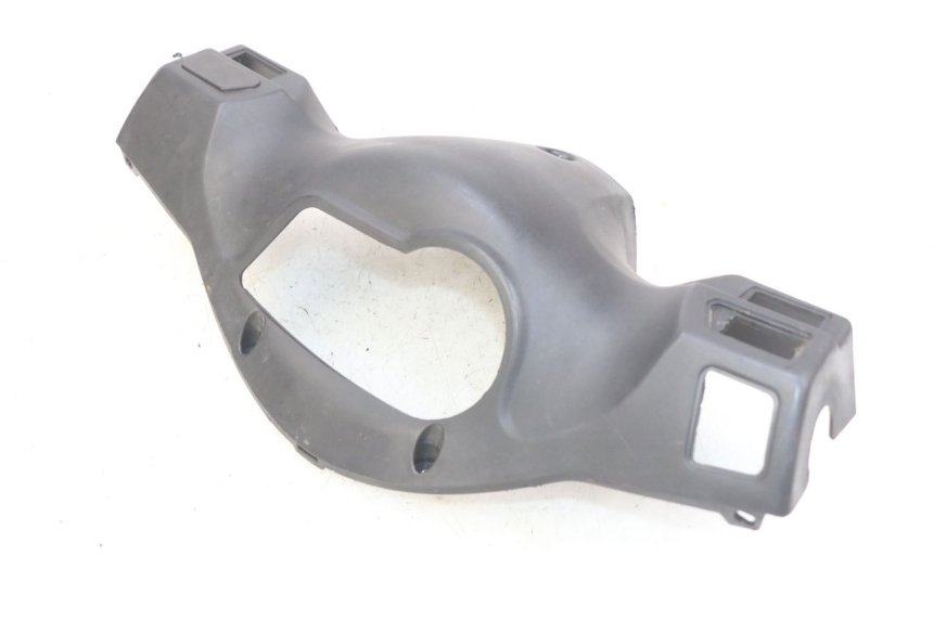 photo de OSŁONA KIEROWNICY TYLNA SYM X-PRO 4T 50 (2014 - 2021) - Inny kąt widzenia