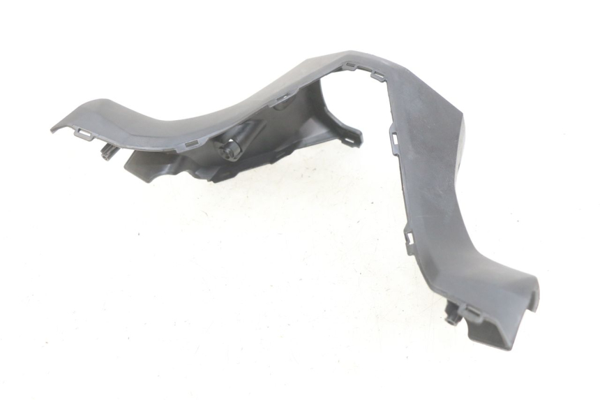 photo de OSŁONA KIEROWNICY TYLNA KYMCO X-TOWN XTOWN 125 (2016 - 2021) - Zbliżenie techniczne