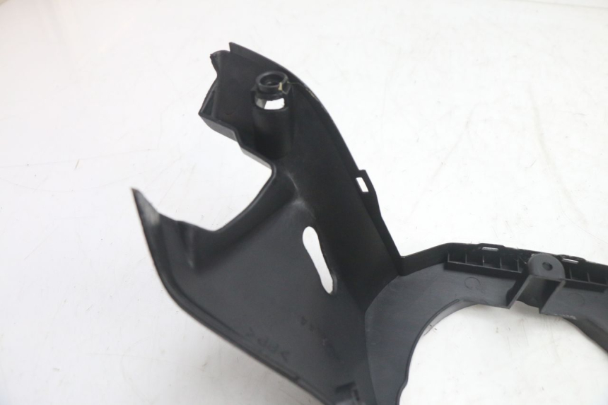 photo de OSŁONA TYLNEJ KIEROWNICY YAMAHA XP T-MAX ABS 500 (2005 - 2005) - Szczegół części