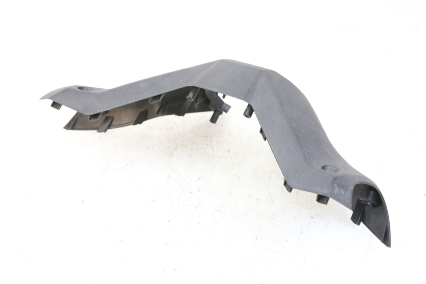 photo de OSŁONA TYLNEJ KIEROWNICY YAMAHA X-MAX XMAX ABS 250 (2010 - 2014) - Zoom stanu zużycia