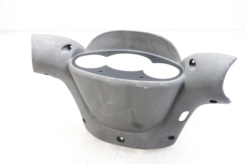 photo de OSŁONA KIEROWNICY TYLNA YAMAHA YP MAJESTY 125 (2002 - 2006) - Widok główny