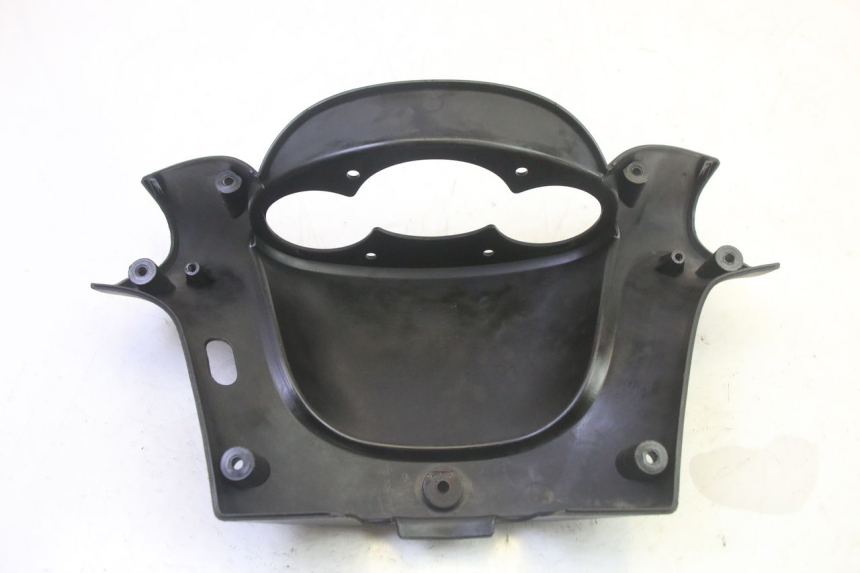 photo de OSŁONA KIEROWNICY TYLNA YAMAHA YP MAJESTY 125 (2002 - 2006) - Inny kąt widzenia