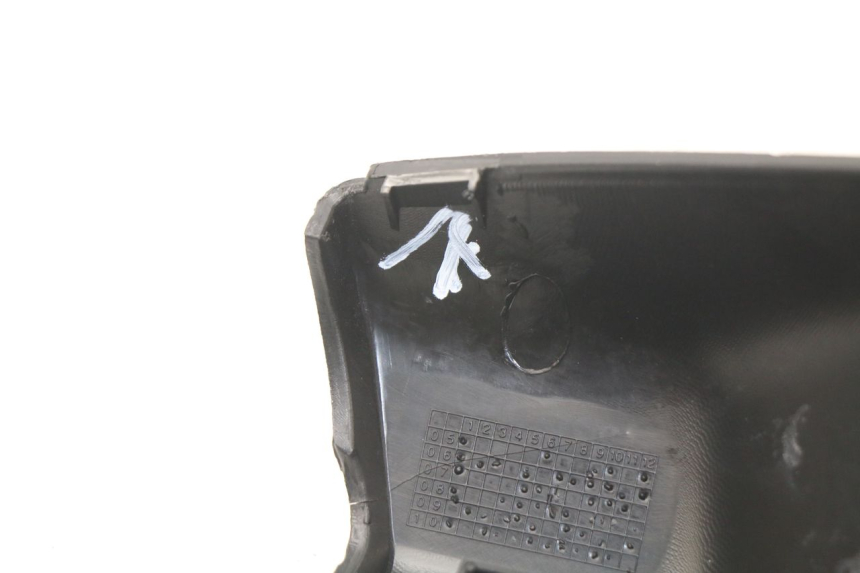 photo de OSŁONA KIEROWNICY TYLNA PIAGGIO ZIP 2T 50 (2009 - 2019) - Zoom stanu zużycia