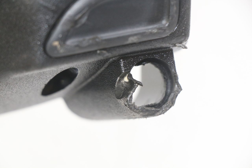 photo de OSŁONA TYLNEJ KIEROWNICY PIAGGIO ZIP 4T 50 (2018 - 2020) - Inny kąt widzenia