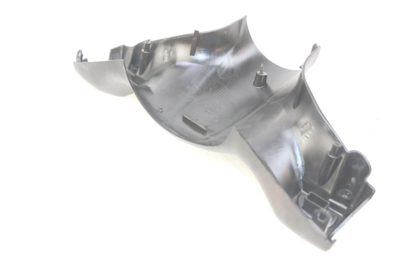 photo de OSŁONA TYLNEJ KIEROWNICY PIAGGIO ZIP 4T 50 (2018 - 2020) - Zbliżenie techniczne