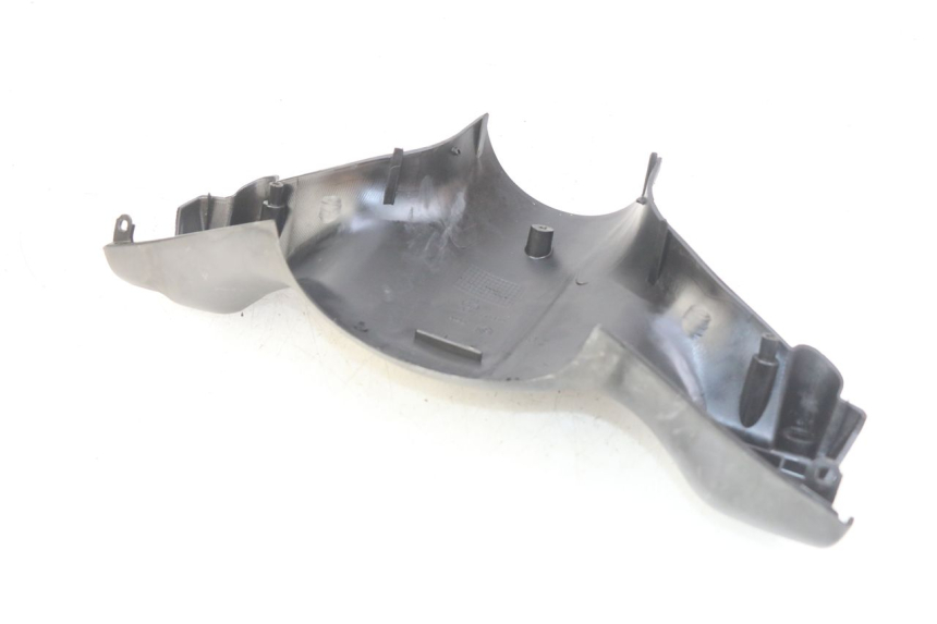 photo de OSŁONA TYLNEJ KIEROWNICY PIAGGIO ZIP 4T 50 (2018 - 2020) - Inny kąt widzenia