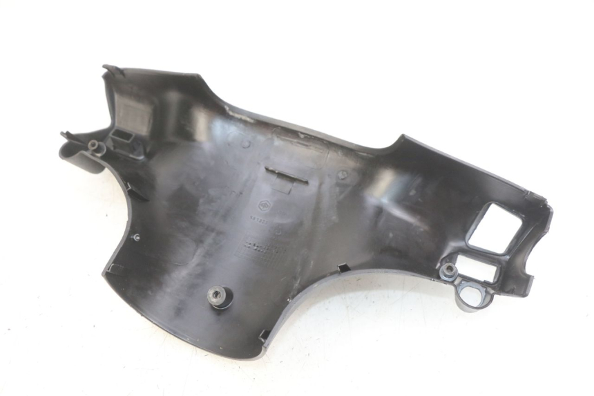 photo de OSŁONA TYLNEJ KIEROWNICY PIAGGIO ZIP 4T 50 (2018 - 2020) - Widok ogólny