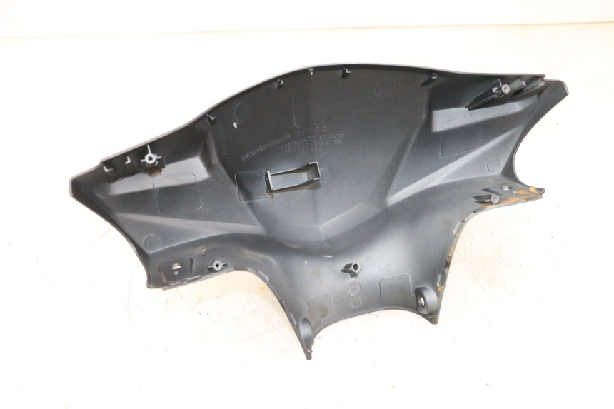 photo de OSŁONA KIEROWNICY PRZEDNIA KYMCO AGILITY 4T 50 (2018 - 2022) - Zoom stanu zużycia