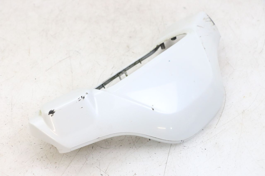 photo de OSŁONA KIEROWNICY PRZEDNIA MBK BOOSTER SPIRIT 50 (2004 - 2017) - Stan powierzchni