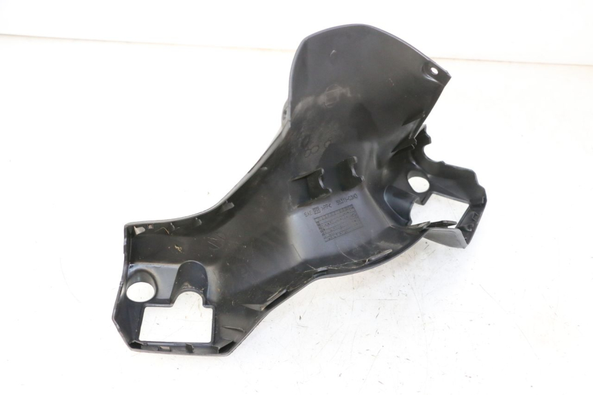 photo de OSŁONA KIEROWNICY PRZEDNIA SUZUKI BURGMAN 125 (2007 - 2014) - Szczegół części