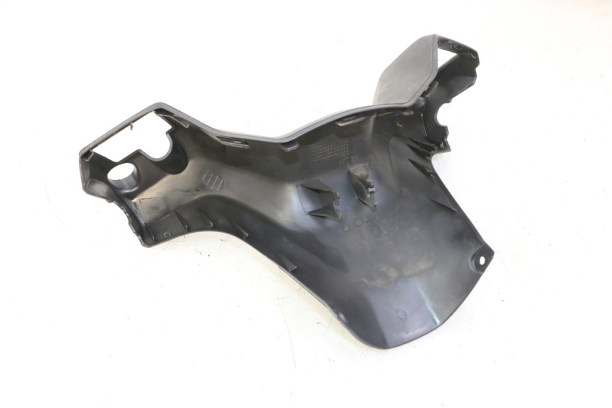 photo de OSŁONA KIEROWNICY PRZEDNIA SUZUKI BURGMAN 125 (2007 - 2014) - Inny kąt widzenia