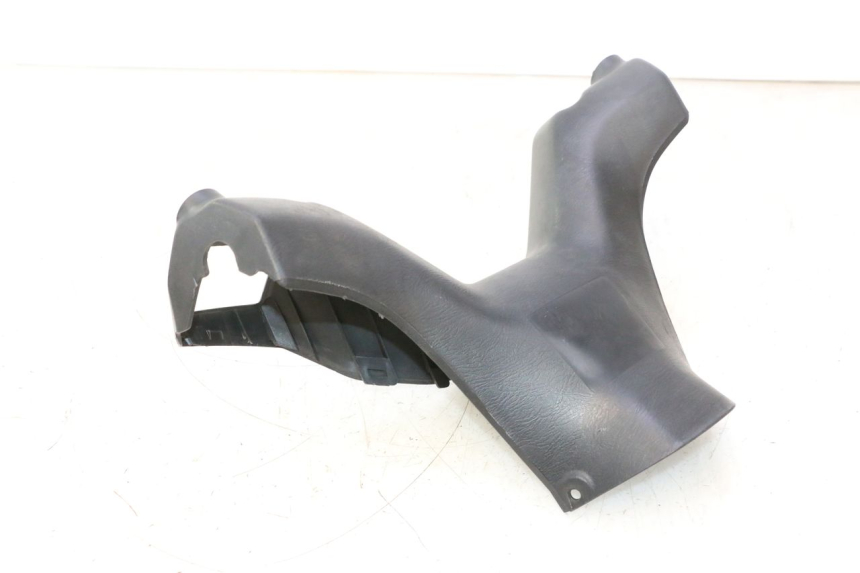 photo de OSŁONA KIEROWNICY PRZEDNIA SUZUKI BURGMAN 125 (2007 - 2014) - Zoom stanu zużycia